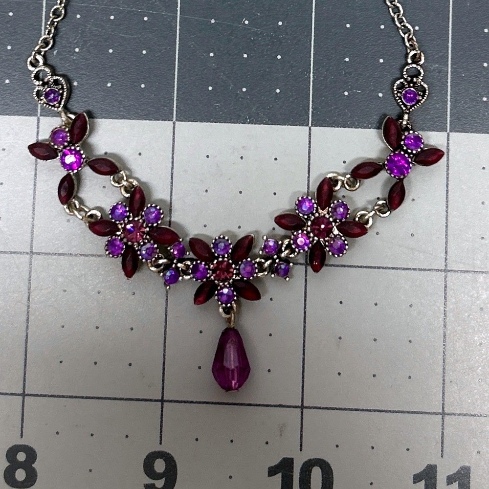 Nina Ricci Floral Necklace Silver Tone Purple Rhinestone Teardrop‎ Pendant